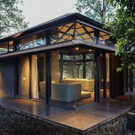 Saffronstays The Glasshouse, Panchgani - Beautiful Glass Villa For Couples 外观 照片